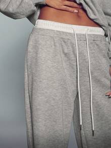 Normani Setelan 2 Potong Atasan dan Celana Tanpa Lengan Warna Polos untuk Wanita - Grey - View 8