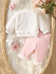 SHEIN Newborn Baby Girl Cute Sweet Style 2 Pieces Set, Knitted Fabric, Beige & Pink & White Striped Color, Shoulder Button Long Sleeve Top With Rabbit Embroidery, Pants With 3D Rabbit Design, Thermal Lined & Thickened, Suitable For Holiday Photos, Outfits, Autumn/Winter, 0-9 Months - White - View 4
