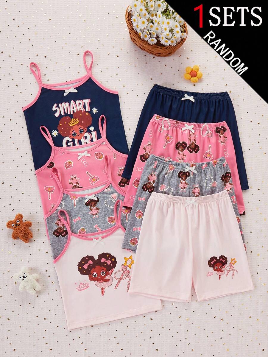 1套女童吊帶上衣與短褲居家服套裝,盲盒款式,4款設計,上衣與短褲均印有卡通女孩與SMART GIRL圖案,色彩鮮豔甜美,配色包含海軍藍、白色與粉色,柔軟針織面料,光滑親膚,垂墜感佳,舒適貼身,可機洗(1套隨機從4款中選出) - 彩色 - 查看 1
