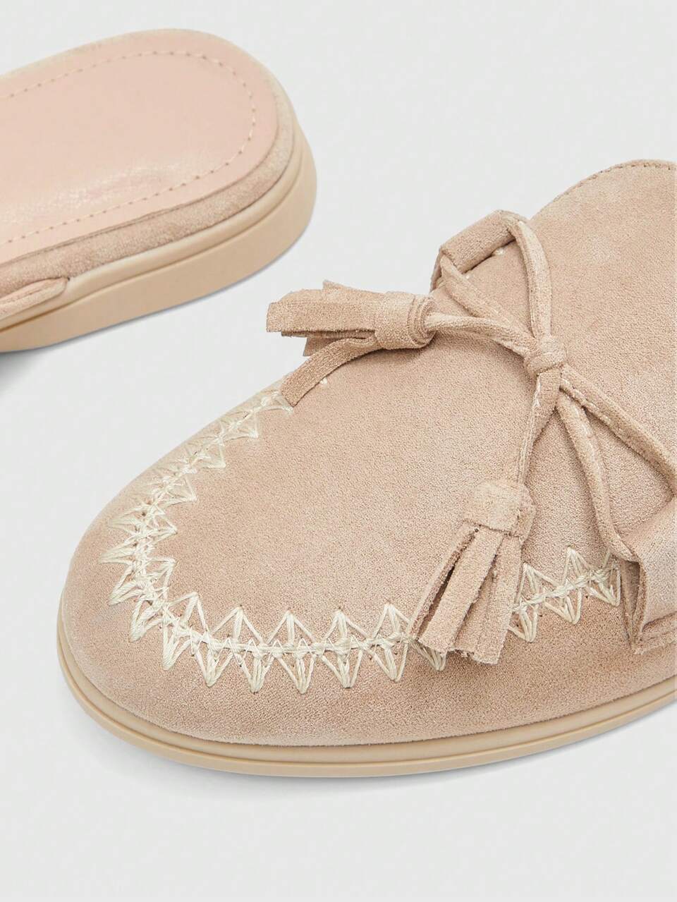 CUCCOO BIZCHIC Fashion Apricot Suede Knotted Tassel Comfortable Commuter Women's Mules Shoes Women's Flat Shoes Suitable For Outdoor Vacation Shopping