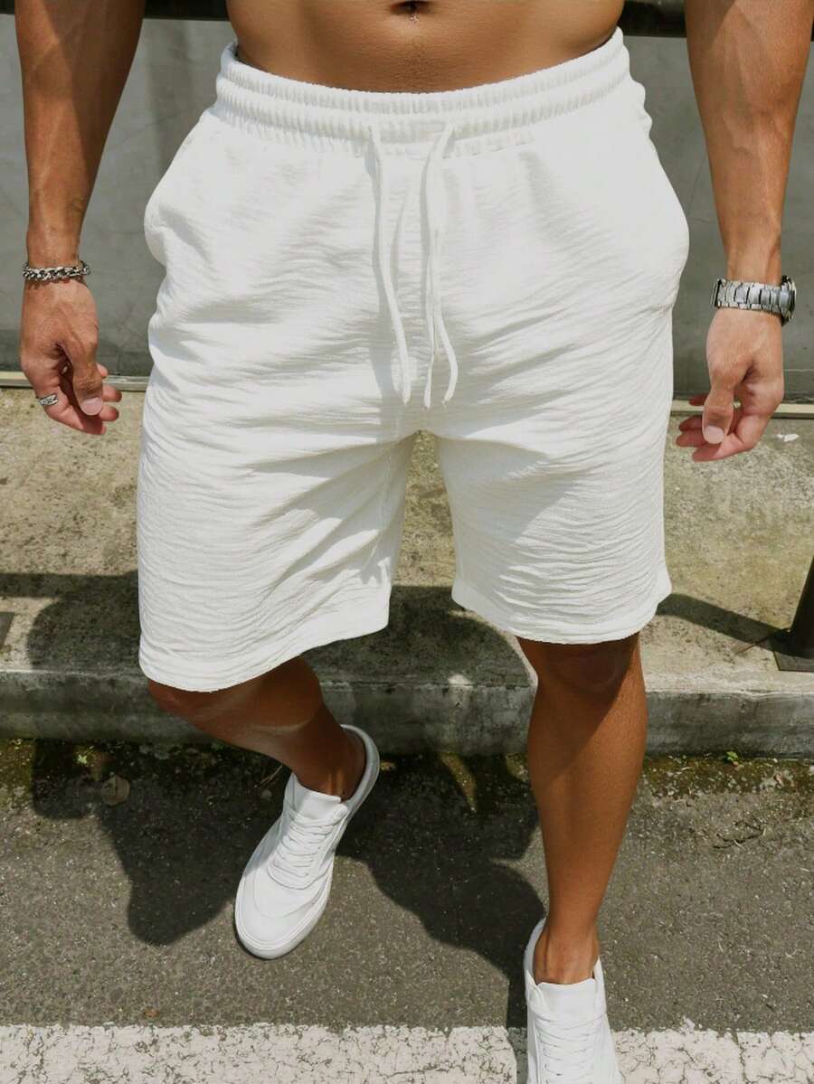 Manfinity Homme 男士大尺碼休閒純色紋理皺褶短褲 - 白色 - 查看 1