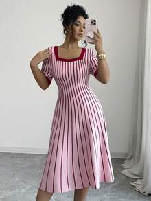SHEIN Elenzya فستان صيفي كاجوال يومي للنساء برقبة مربعة مخططة من الصوف المحبوك - روز أحمر - مشاهدة 5