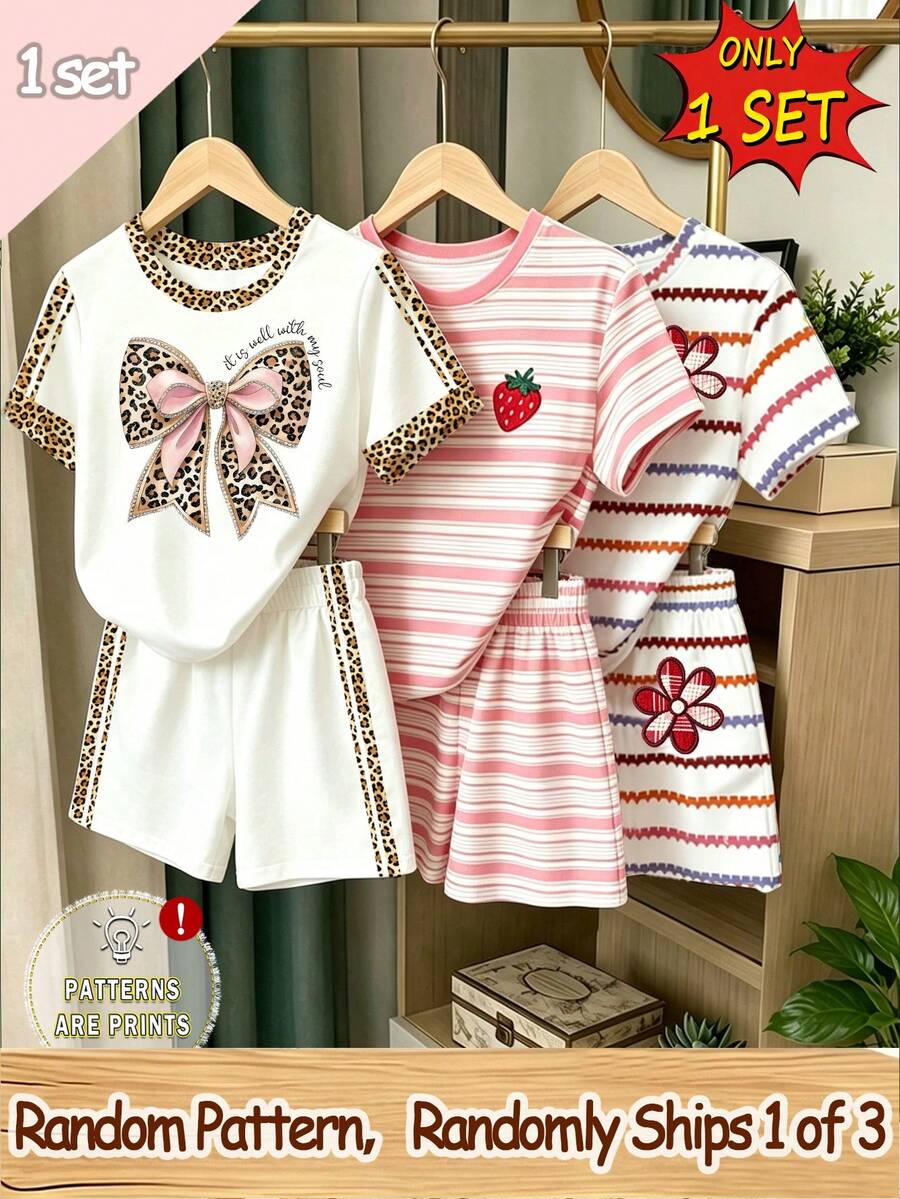 (Ngẫu nhiên 3 bộ, gửi 1 bộ) Áo thun ngắn tay và quần short cho bé gái họa tiết da báo, nơ, hoa dâu tây, sọc, chữ cái - Nhiều màu - Xem 1