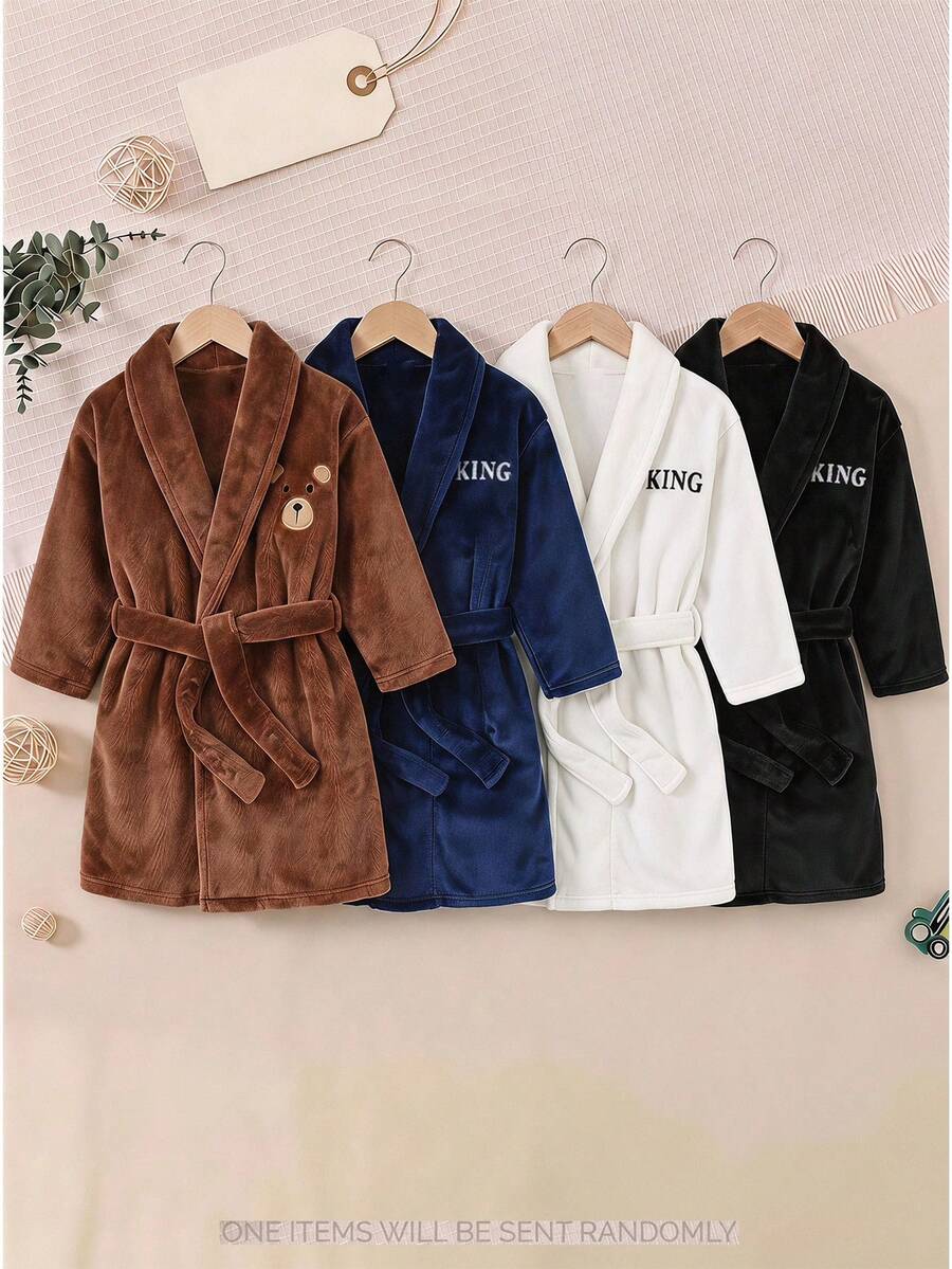 Cozy Pixies 兒童小男孩秋冬字母圖案保暖內裡加厚連帽長袖前綁帶睡袍，適合居家、浴室、海灘穿著的開襟外套