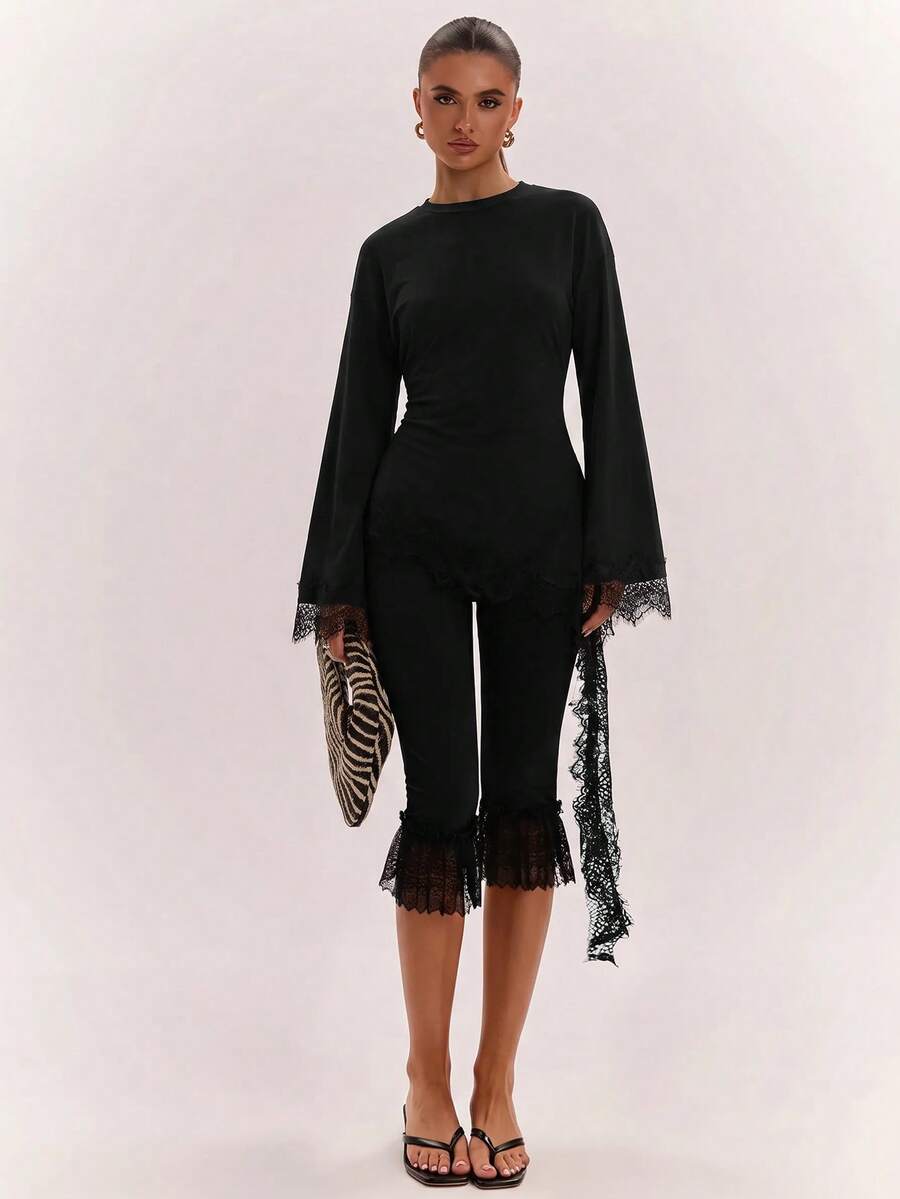 SHEIN BAE Kaos Lengan Lonceng dengan Hiasan Renda dan Hem Asimetris - Hitam - View 1