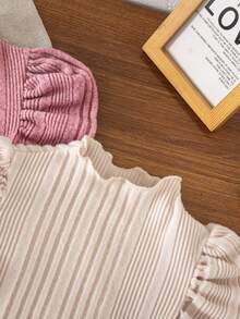 SHEIN 女童針織純色荷葉領羊腿袖休閒T恤兩件套 - 彩色 - 查看 6