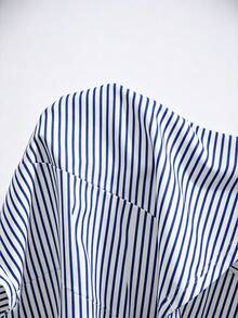 Lumivelle 高彈性針織修身純色圓領短袖收腰荷葉邊下擺A字版型休閒優雅通勤極簡浪漫春夏女款基礎T恤 - 藍白色 - 查看 5