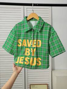 SHEIN Teen Girl Black And White Plaid Letter Print Drop Shoulder Short Sleeve Shirt, Shirt Collar, Dropped Shoulder Design, Low Neck, Girls Plaid And Letter Print Short Sleeve Top, Suitable For Daily Wear, Outings, Spring And Summer - Green - View 3