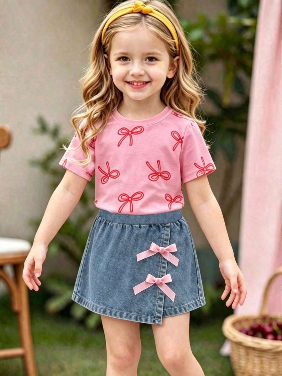SHEIN Playful Pals 返校季女童休閒可愛圓領標準肩彩色波點彩虹印花T恤與素色牛仔裙褲套裝，夏季