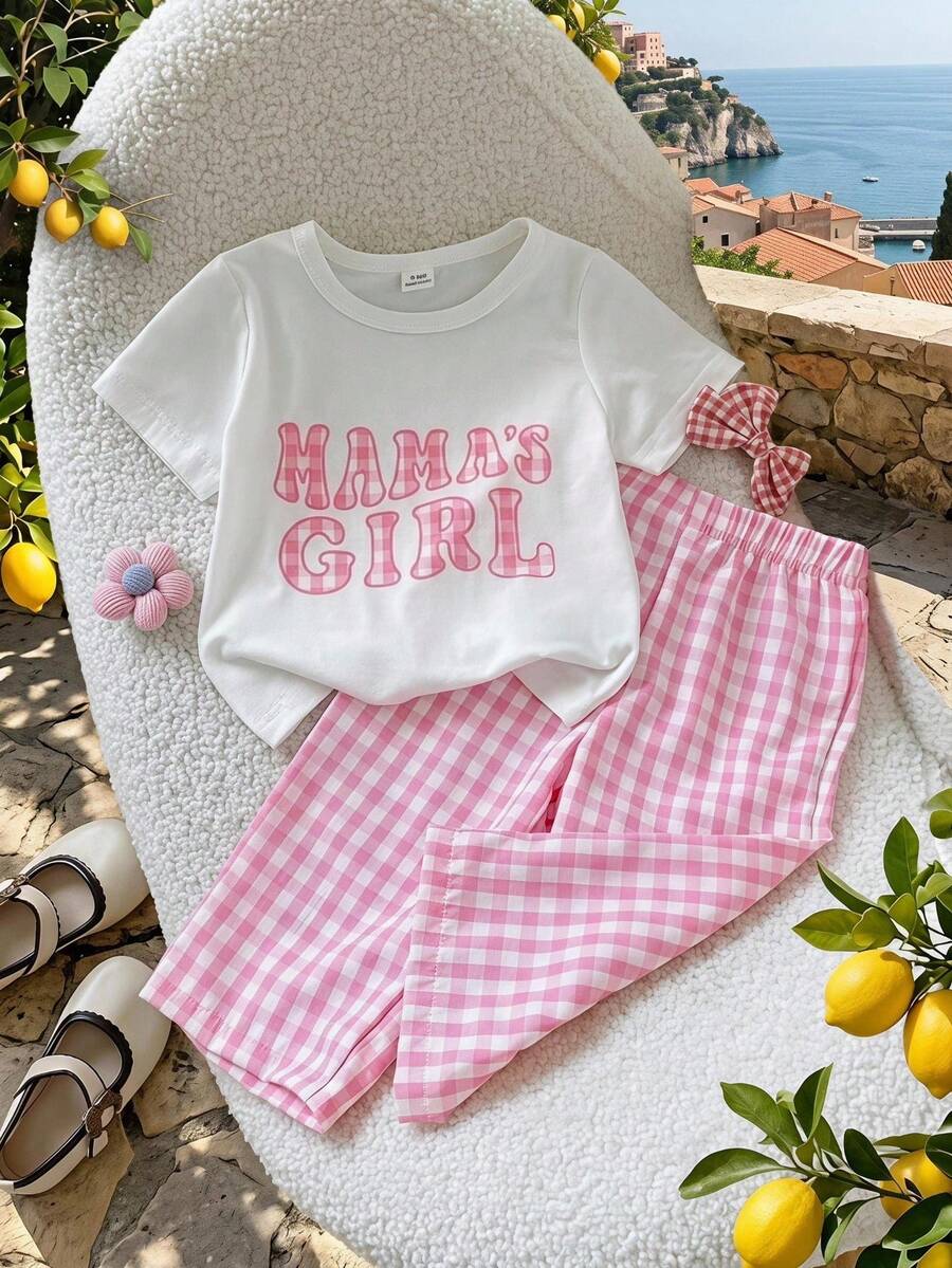 SHEIN Playful Pals 女嬰 2件組夏季時尚極簡街頭風白色短袖T恤，胸前粉色格紋刺繡裝飾，搭配粉色條紋長褲套裝，適合日常穿著、上學、休閒、運動