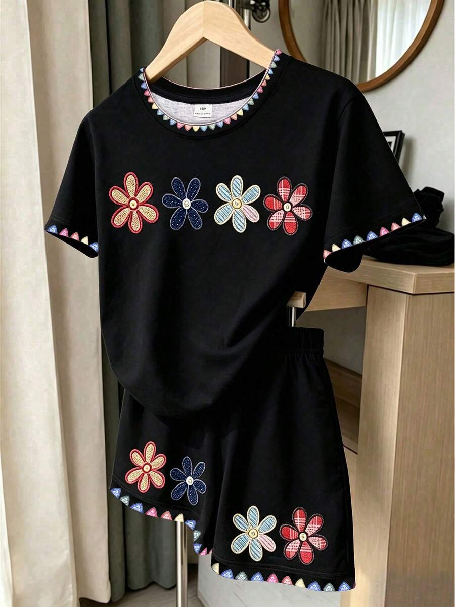 可愛復古花卉貼花刺繡圖案,青少年女孩休閒極簡短袖上衣與短褲兩件套,適合夏季日常、上學、外出、返校,時尚女孩慵懶風 - 彩色 - 查看 1