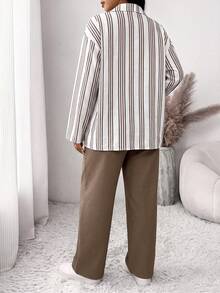 SHEIN Frenchy 大尺碼女款休閒極簡基本條紋兩件套，寬鬆版型休閒日常外出上班套裝，秋冬休閒穿搭 - 彩色 - 查看 3