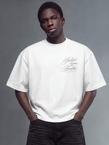 Salvezio American Vintage Dark Pattern Badge Cursive Font Typography Fashion Print Men's White Standard Size Cropped Loose Fit Short Sleeve T-Shirt - White - View 5