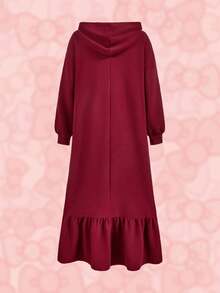 HELLO KITTY AND FRIENDS | SHEIN فستان نسائي كاجوال طويل مطبوع برسوم كرتونية وشعارات, ذو كتفين متساقطين ومنفض, بخصر مشدود بحبل وقلنسوة, مناسب للربيع والخريف - عنابي اللون - مشاهدة 2