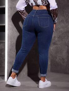 Slaydiva Women's Plus-Size High-Waisted Skinny Jeans Featuring Pockets, Button Closure, And A Diamond-Quilted Design-Suitable For Daily Wear, Outings, Or Parti - Dark Wash - View 2