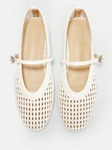 CUCCOO CURVES Women's Round Toe Buckle Design Daily Versatile Fashion Wide Last Flat Sole Shoes - White - View 1