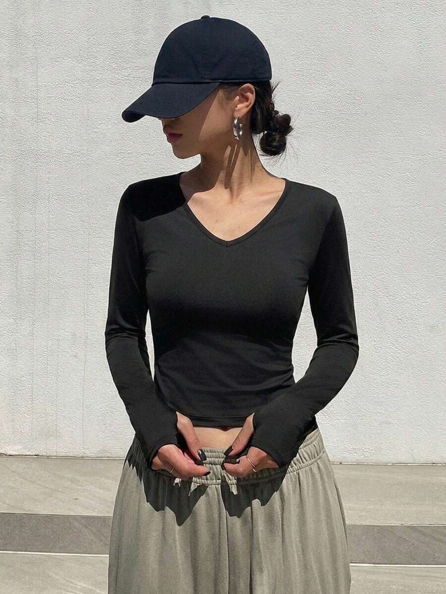 DAZY 女款素色修身百搭日常長袖上衣 - 黑色 - 查看 1