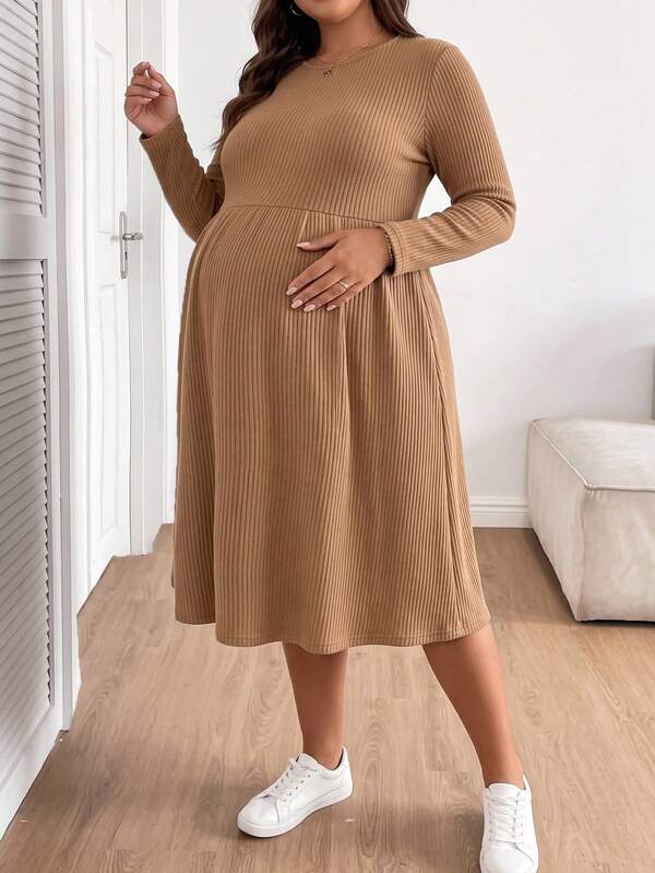 Plussiva فستان كاجوال بسيط بلون موحد للحوامل مقاس كبير للخريف