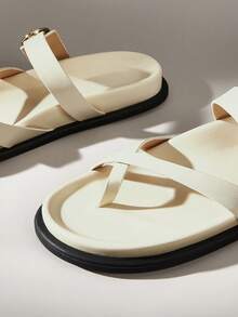Solecia Women's New Flat Sandals, Slip-On Flip-Flops, Comfortable And Casual. - Milk tea color - View 3