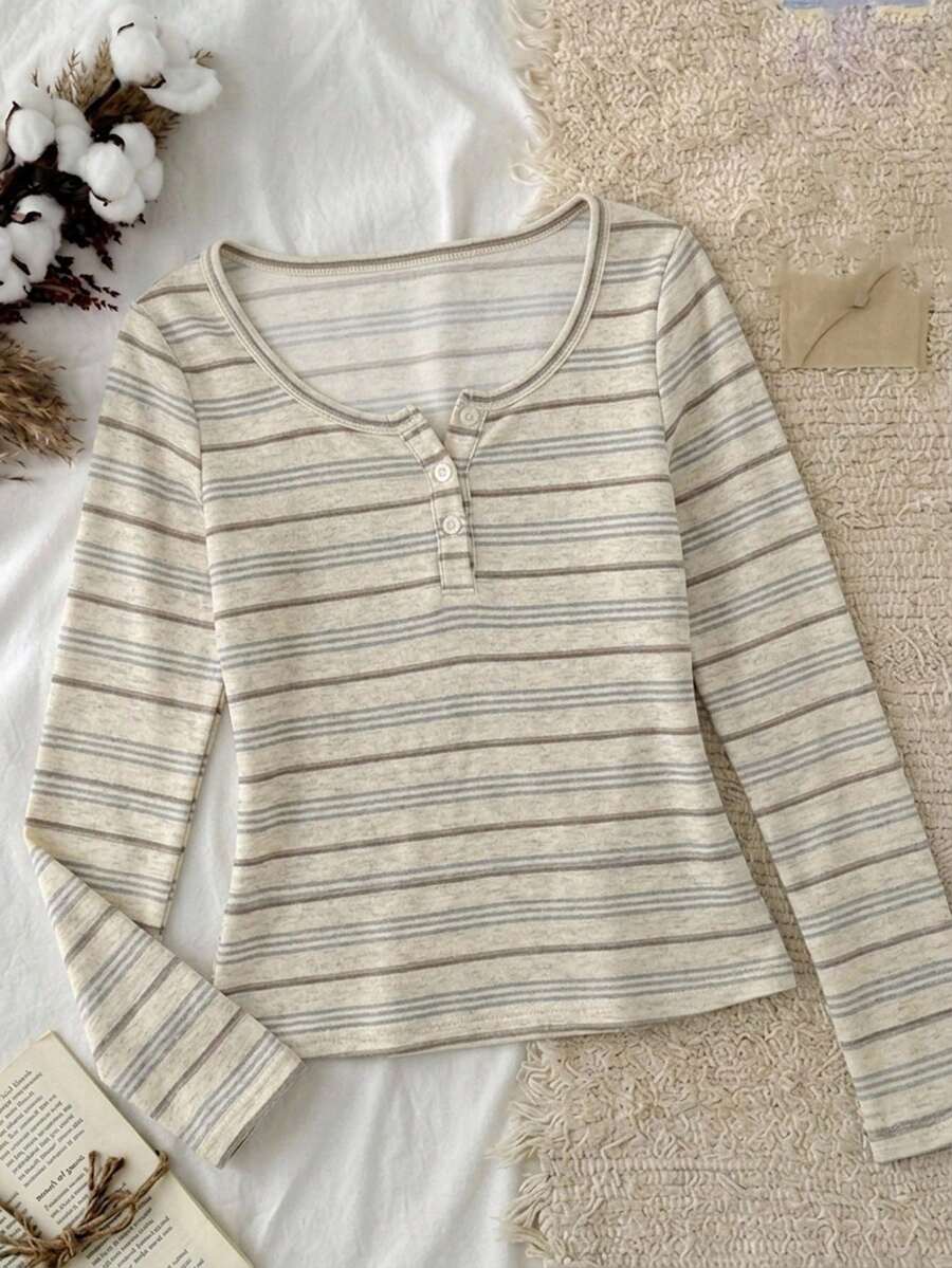 Tseoso Casual Minimalist Style Faux-Texture Grey Striped Full-Print Pattern Women's Fitted Button-Front Long Sleeve T-Shirt, Suitable For Autumn/Winter, Layering, Versatile - Multicolor - View 1