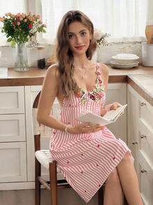 Snug Reverie Nuisette courte d'été style doux à rayures roses et blanches, cœur, bretelles à nouer, col en V, broderie florale, tenue d'intérieur - Rose bonbon - Voir 6