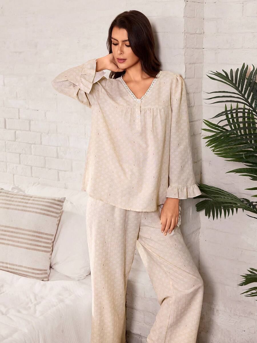 Serenescape Vacation Style Printed V-Neck Lace Trim Long Sleeve Loose Pants Women's Pajama Set - Multicolor - View 1