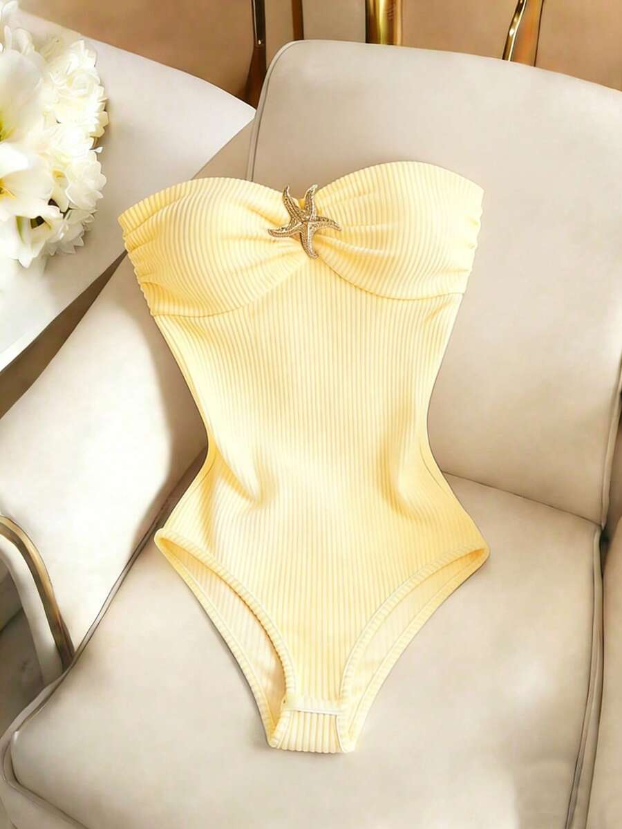 Franclia Plus Size Sexy Fitted Ruched Strapless Bodysuit With Metal Buckle - Yellow - View 1