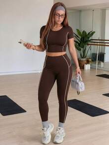 Gameset SHEIN Sport Set Pakaian Olahraga Kasual Sehari-hari untuk Wanita Ukuran Plus dengan Atasan Lengan Pendek dan Legging Pinggang Tinggi Motif Blok Warna - Coffee Brown - View 5