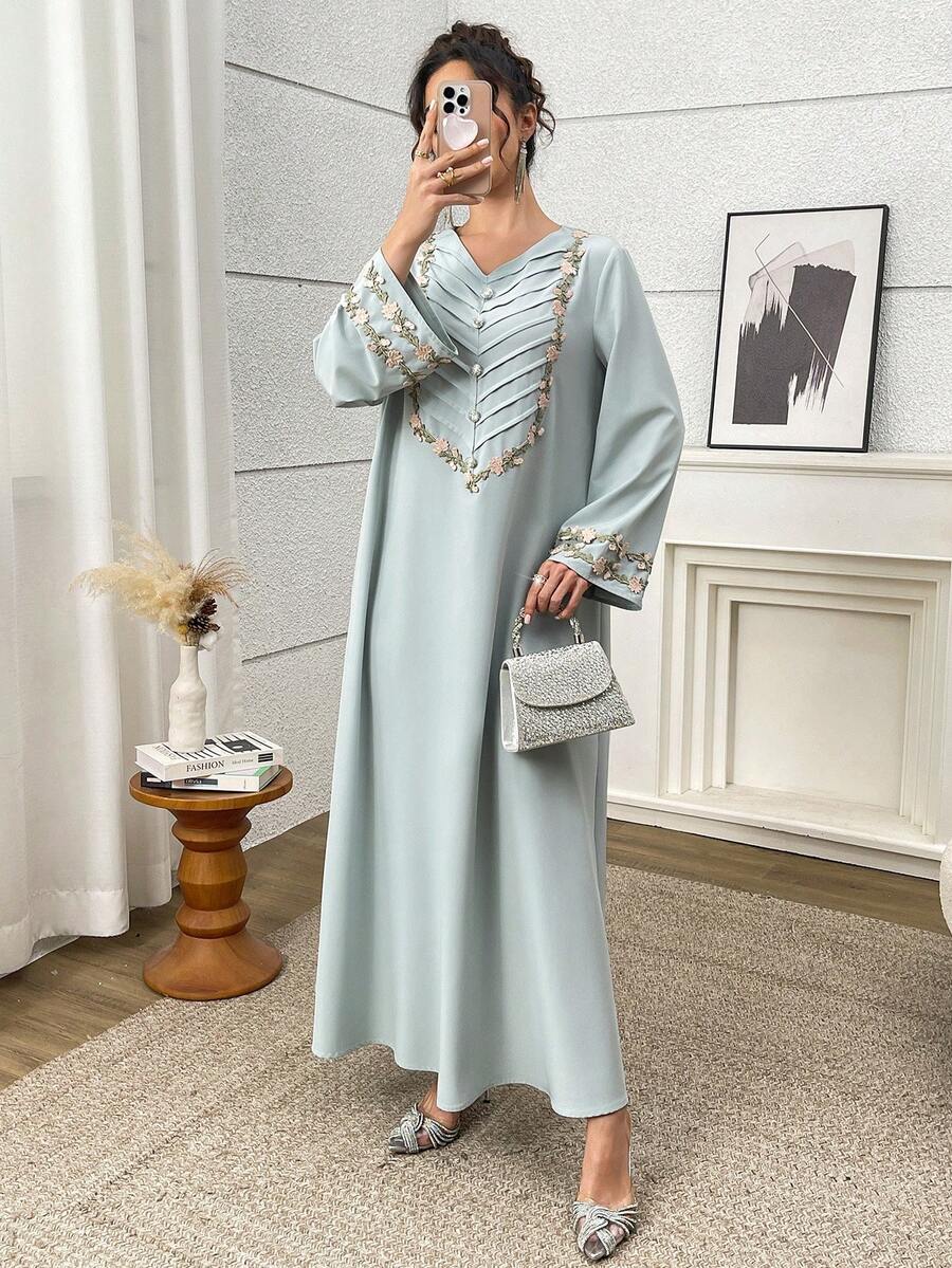 Al Najma Women's Applique Decorated V-Neck Button Design Elegant Arabian Dress - Green - View 1