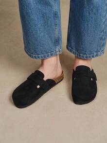 Solecia Sepatu Baotou adalah sepatu kasual yang lembut, nyaman, dan sederhana untuk kegiatan sehari-hari di rumah. - Hitam - View 4