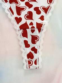 Nora Wilde 1 buah celana dalam thong ukuran besar dengan motif renda patchwork - Red and White - View 5