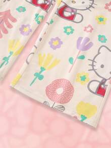 HELLO KITTY AND FRIENDS | SHEIN ملابس منزلية للبنات المراهقات بطبعة كرتونية، ملابس علوية بأكمام قصيرة وبنطال طويل - أخضر - مشاهدة 7