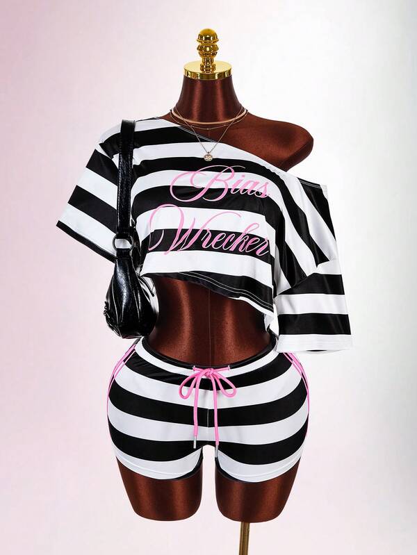 Amplova Asymmetrical Asymmetric Neck Fitted Cropped Top With 5-Point Sleeves, Ultra Low Waist Colorblock Striped Y2K Slogan Black & White 2-Piece Set For Women