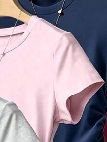 SHEIN 盲盒款女款青少年修身T恤 波點滿版印花 白色 黑色 灰色 粉色 酒紅 海軍藍 6色隨機發貨 1件裝 日常基礎百搭經典波點圖案滿版印花 適合外出街頭穿搭 春夏秋冬四季皆宜 - 彩色 - 查看 4