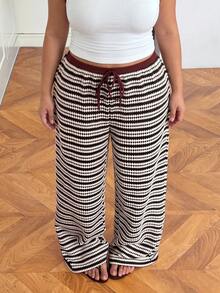 SHEIN PETITE CURVE 大尺碼休閒寬鬆條紋直筒長褲 - 彩色 - 查看 3