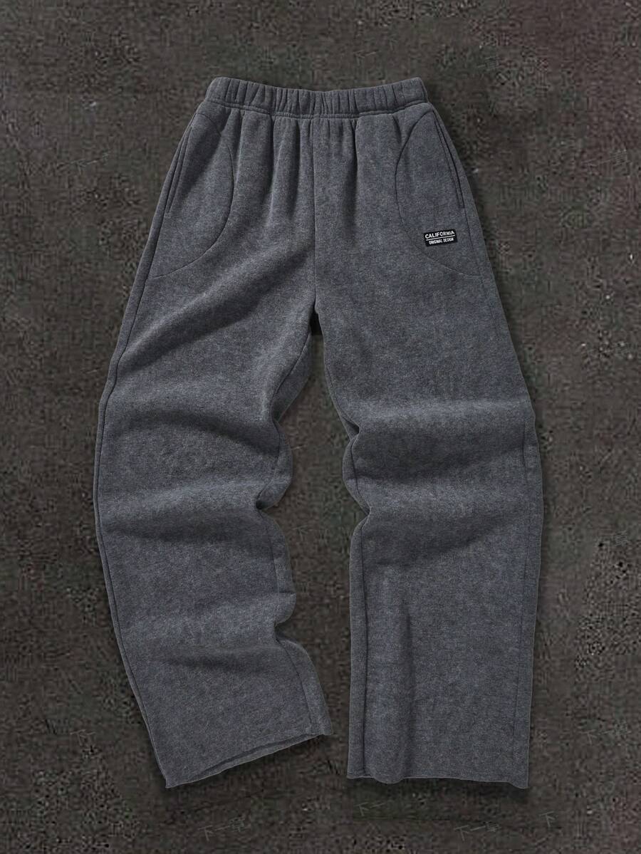 SHEIN 青少年男孩休閒日常百搭舒適印花直筒寬鬆灰色運動長褲 Y2K 寬鬆運動褲,適合生日派對、晚會、表演、婚禮、洗禮、開學典禮,適用於日常穿著、上學、旅行、運動,舒適秋冬款 - 深灰色 - 查看 1
