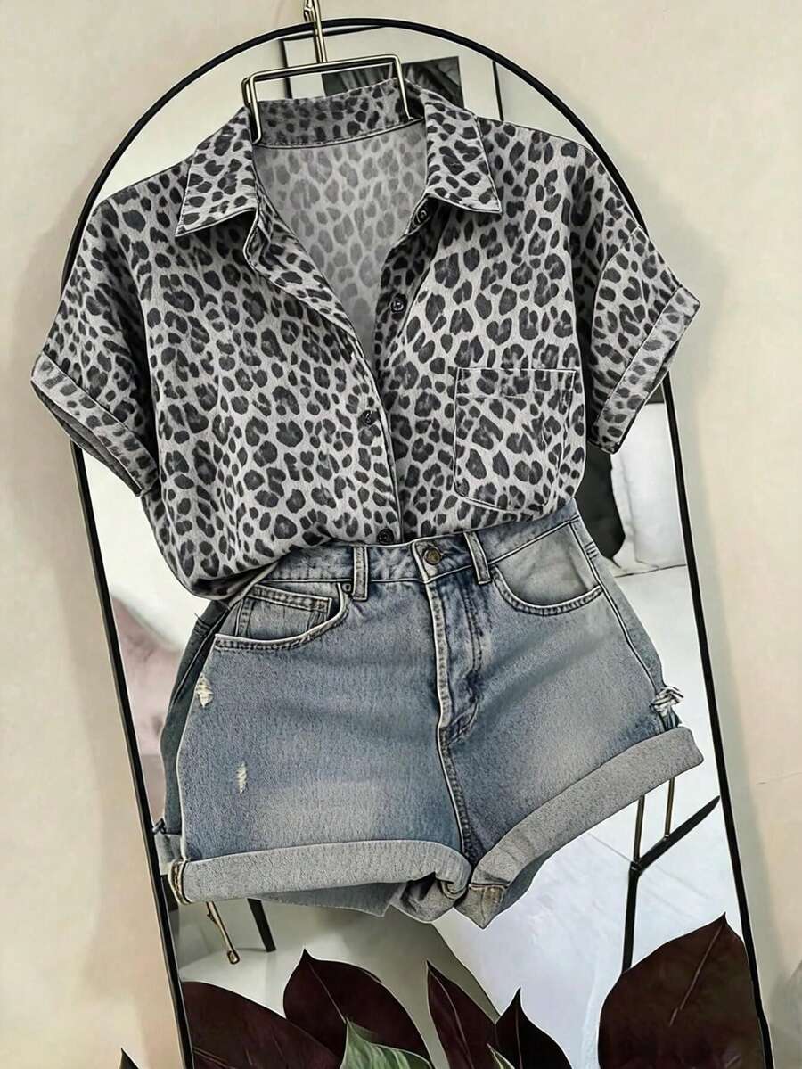 EMERY ROSE Kemeja Wanita Lengan Pendek Motif Kotak-kotak dengan Saku Resleting - MultiWarna - View 1