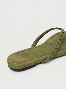 Nöista Riveted Flip-Flops, Inlaid With Retro Gold Pyramid Decoration, Bold And Avant-Garde In Shape, Suitable For Holiday Style, Spring Street Wear Or Relaxe - Grass green S - View 4