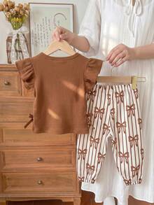 SHEIN Vintaside Kids 2件組女嬰針織羅紋布料短袖圓領T恤與配套蝴蝶結條紋鬆緊腰收口長褲套裝，適合春夏，蝴蝶結，休閒派對度假穿著，田園風 - 彩色 - 查看 2