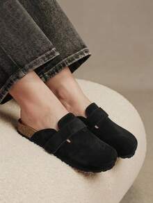 Solecia Sepatu Baotou adalah sepatu kasual yang lembut, nyaman, dan sederhana untuk kegiatan sehari-hari di rumah. - Hitam - View 2