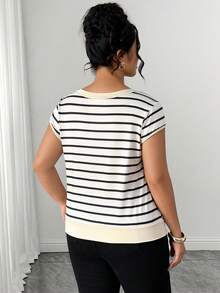 Elenzga Kaos Wanita Ukuran Besar Bergaris Leher Persegi Lengan Pendek Elastis Nyaman, Cocok untuk Bepergian & Di Rumah - Hitam dan Putih - View 2