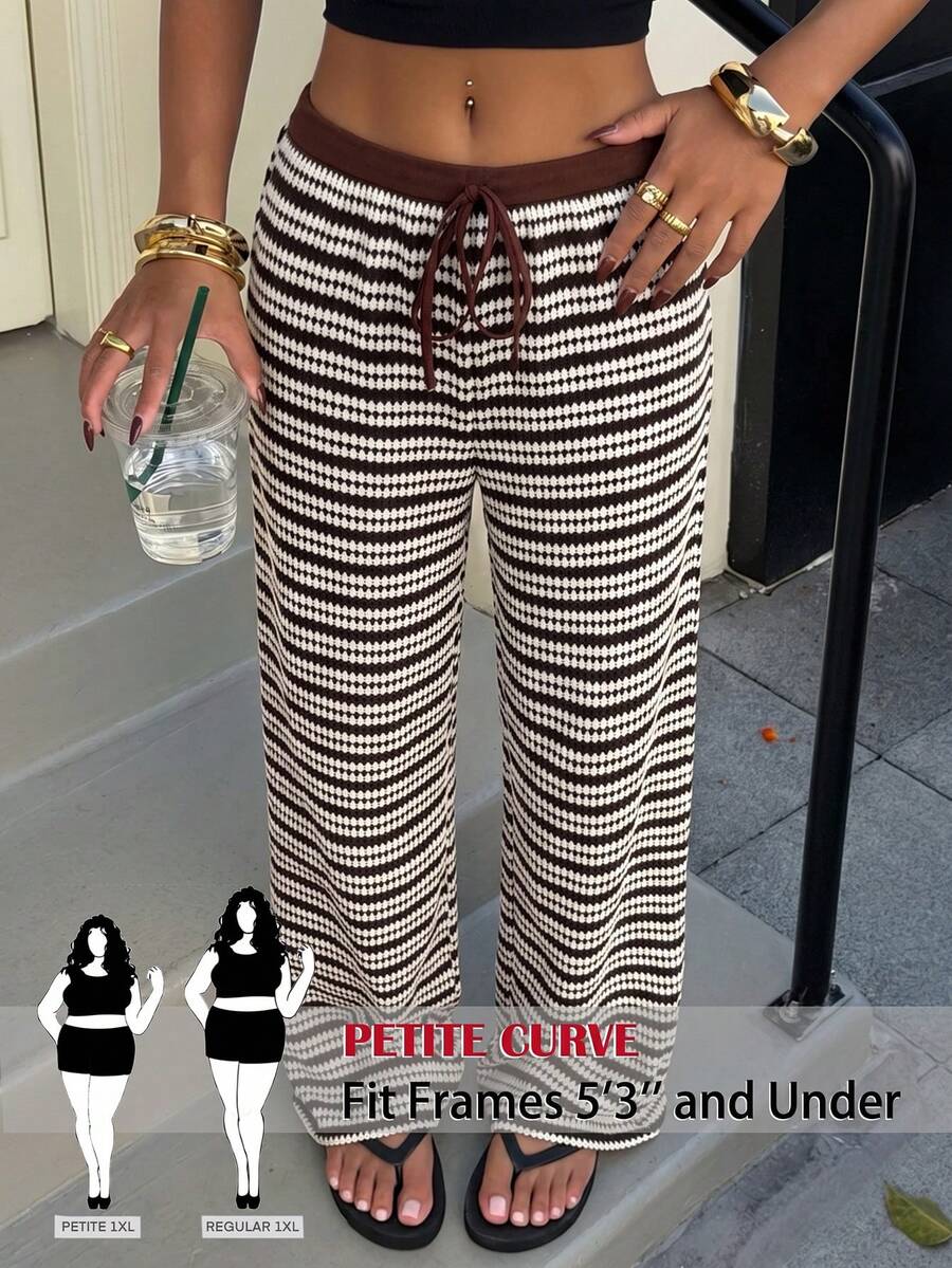 SHEIN PETITE CURVE 大尺碼休閒寬鬆條紋直筒長褲 - 彩色 - 查看 1