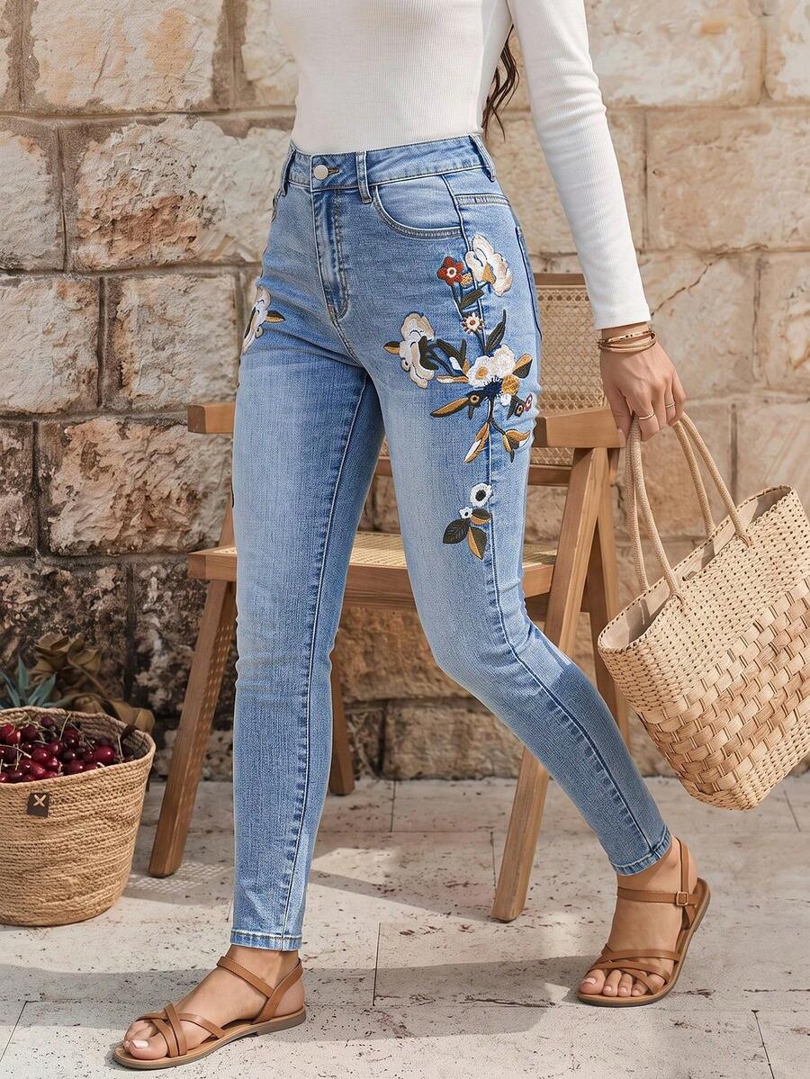 EMERY ROSE Floral Embroidery Skinny Jeans - Light Wash - View 1