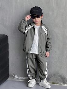 SHEIN 2pcs Kids Young Boy Casual Daily Comfortable Letter Print Hooded Colorblock Zip-Up Long Sleeve Jacket And Loose Cuffed Knit Pants Set, Suitable For School, Garden, Beach, Birthday, Spring, Summer, Fall - Grey - View 8