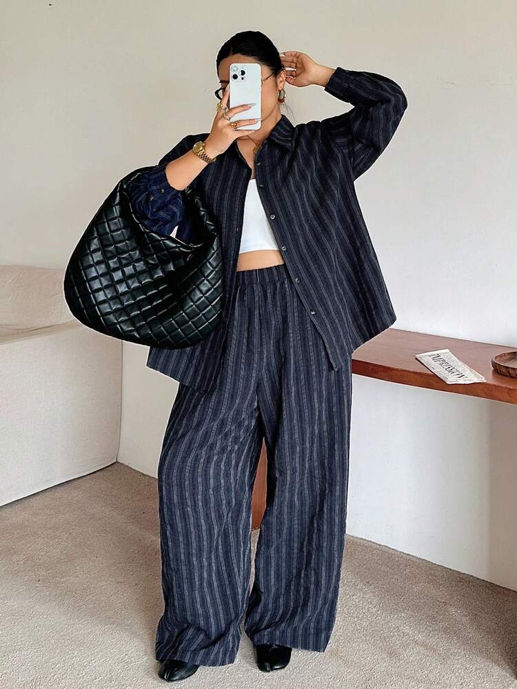 Dazy Plus Setelan 2 Potong Gaya Barat untuk Liburan Pantai, Warna Polos, Bahan Denim Imitasi Linen Longgar Minimalis Musim Semi/Musim Gugur, Ukuran Plus untuk Wanita - Navy Blue - View 3