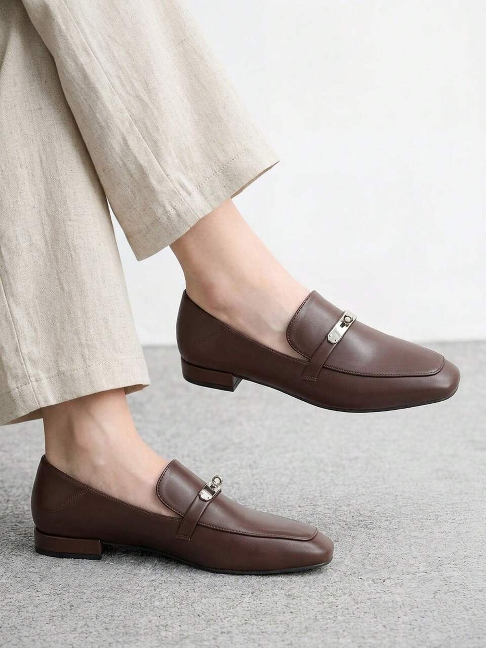 CUCCOO BIZCHIC Women's Square Toe Low Heel Brown Comfortable Versatile Loafers Lightweight Casual Flat Women's Shoes, Suitable For Daily Work Commuting Women's Shoe