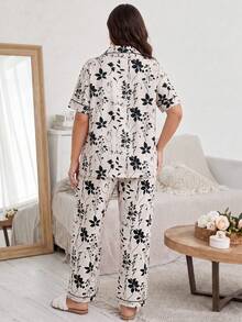 Serenescape Women's Plus Size Floral Plant Print Pajama Set, Lapel Cardigan Style 2 Pieces Loungewear - Apricot - View 2