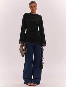 SHEIN BAE Kaos Lengan Lonceng dengan Hiasan Renda dan Hem Asimetris - Hitam - View 5