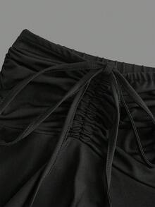 SHEIN CURVE+ Pantalones cortos con cintura elástica, cordón delantero y bajo asimétrico para tallas grandes - Negro - Ver 5