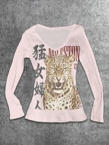 Attitoon 女款V領休閒極簡百搭修身長袖T恤，適合機場穿著，虎紋印花圖案 - 白色 - 查看 4